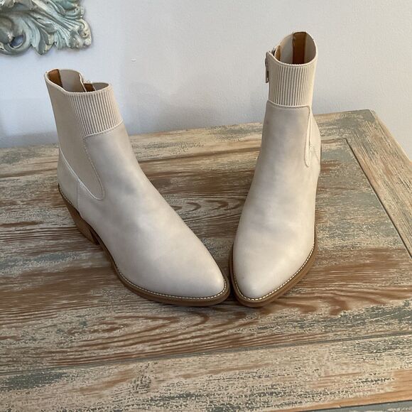 DV Dolce Vita Boots Womens Oppry Ankle Booties Cream Side Zip Heeled, Size 7.5 - Picture 4 of 13